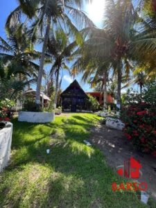 Terreno en venta con cabaña; Barra de Cazones, Veracruz