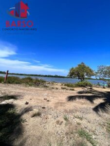 Terreno en venta con cabaña; Barra de Cazones, Veracruz