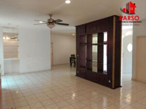 Casa en venta, Calle Ferrocarril, colonia Aviación Vieja; Poza Rica, Veracruz